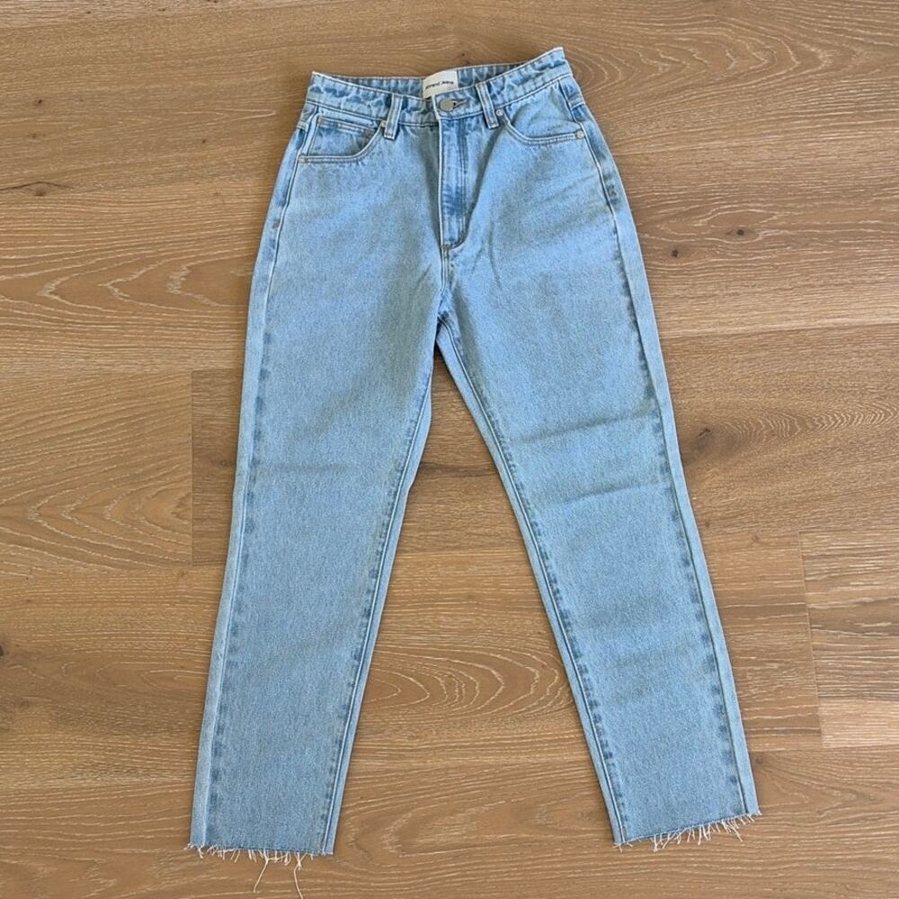 Abrand 94 High Slim Jeans Size 26P Light Wash Blue